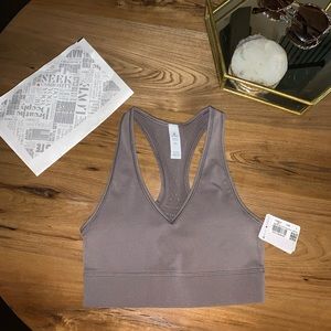 Reveal longline bra C/D cup. NWT